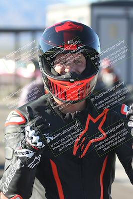 media/Dec-01-2025-Moto Forza (Mon) [[2daa91e15f]]/4-Around the Pits/